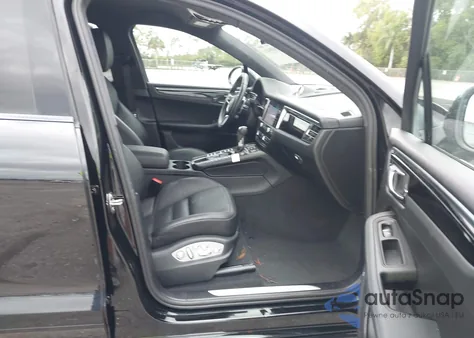 2021 Porsche Macan Turbo from USA, damaged, VIN WP1AF2A51MLB60223